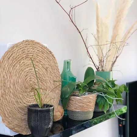 Beau Sejour - Acces Piscine 아파트